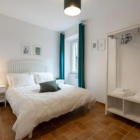 Apartment Centro Storico-wifi-netflix - Elegante